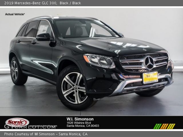 2019 Mercedes-Benz GLC 300 in Black