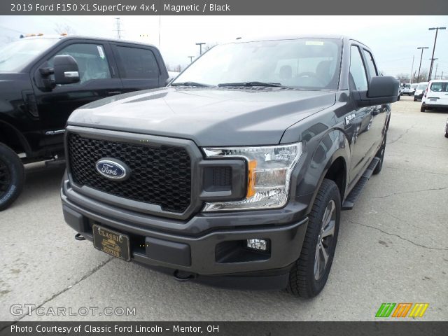 2019 Ford F150 XL SuperCrew 4x4 in Magnetic