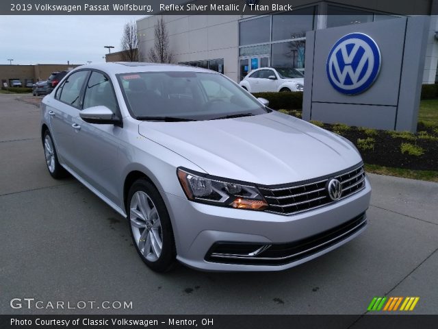 2019 Volkswagen Passat Wolfsburg in Reflex Silver Metallic