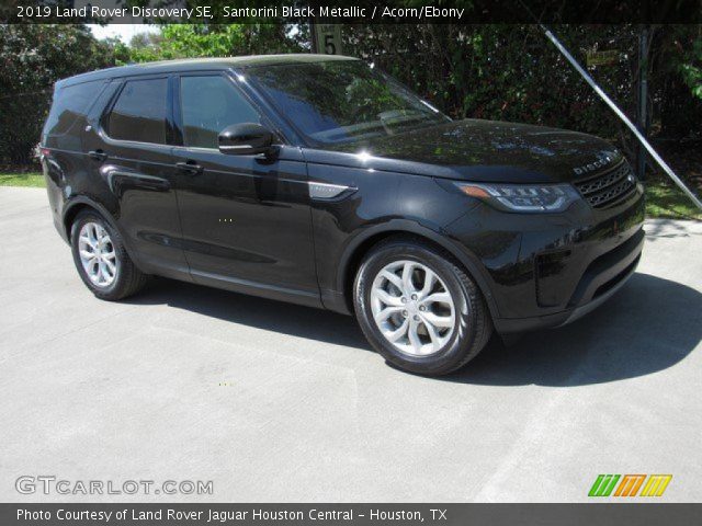 2019 Land Rover Discovery SE in Santorini Black Metallic