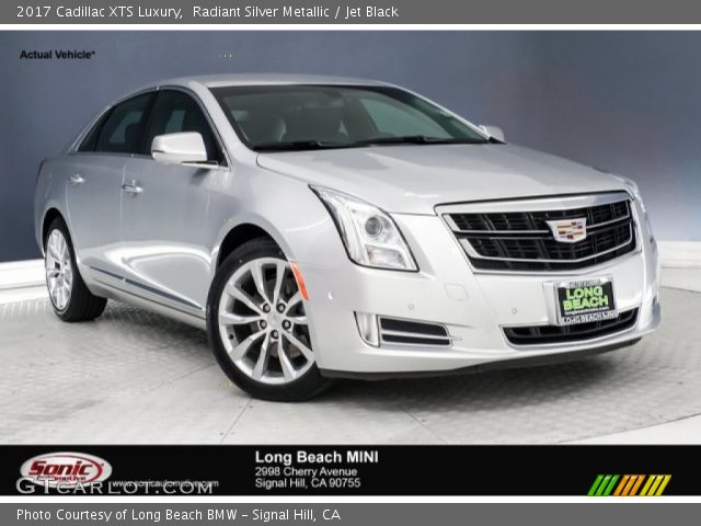 2017 Cadillac XTS Luxury in Radiant Silver Metallic