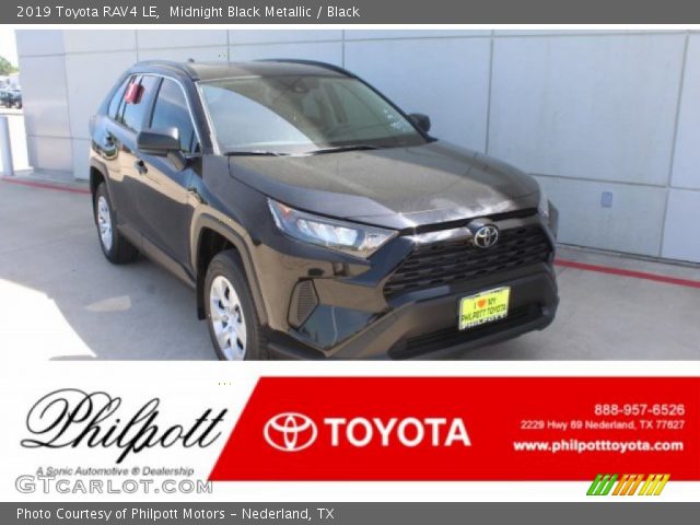 2019 Toyota RAV4 LE in Midnight Black Metallic