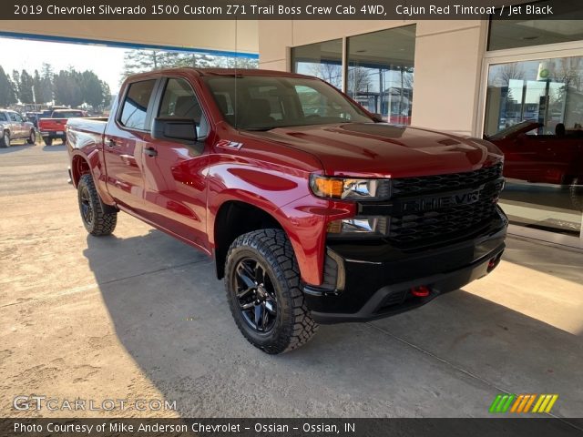 2019 Chevrolet Silverado 1500 Custom Z71 Trail Boss Crew Cab 4WD in Cajun Red Tintcoat
