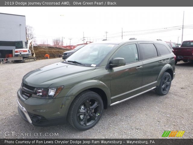 2019 Dodge Journey Crossroad AWD in Olive Green Pearl