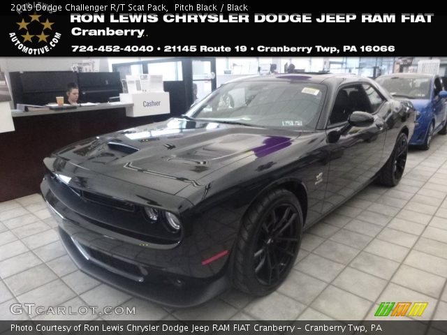 2019 Dodge Challenger R/T Scat Pack in Pitch Black