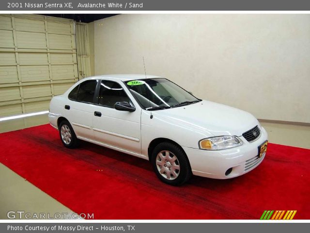 2001 Nissan Sentra XE in Avalanche White