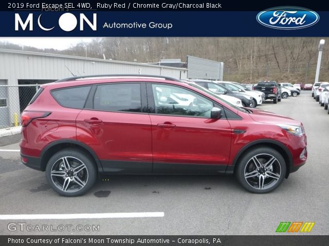 2019 Ford Escape SEL 4WD in Ruby Red