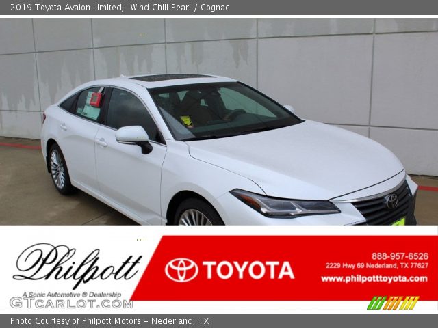 2019 Toyota Avalon Limited in Wind Chill Pearl