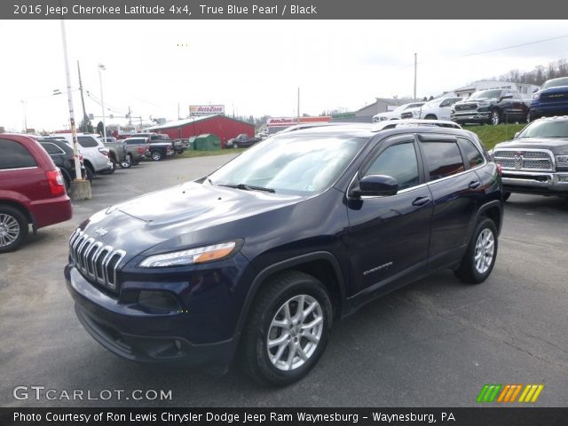 2016 Jeep Cherokee Latitude 4x4 in True Blue Pearl