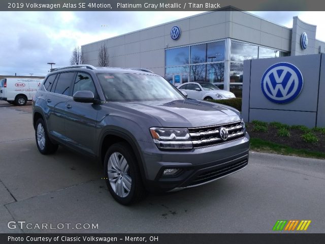 2019 Volkswagen Atlas SE 4Motion in Platinum Gray Metallic