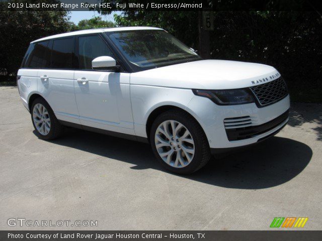 2019 Land Rover Range Rover HSE in Fuji White