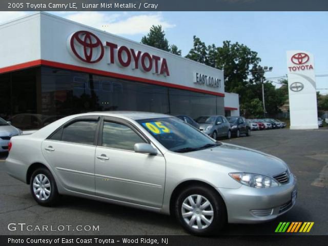 2005 Toyota Camry LE in Lunar Mist Metallic