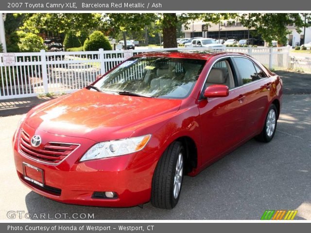2007 Toyota Camry XLE in Barcelona Red Metallic