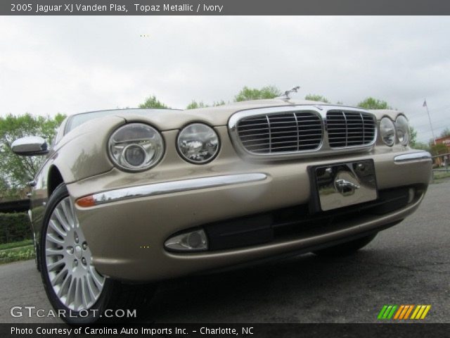 2005 Jaguar XJ Vanden Plas in Topaz Metallic