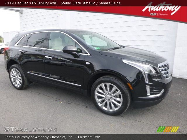 2019 Cadillac XT5 Luxury AWD in Stellar Black Metallic