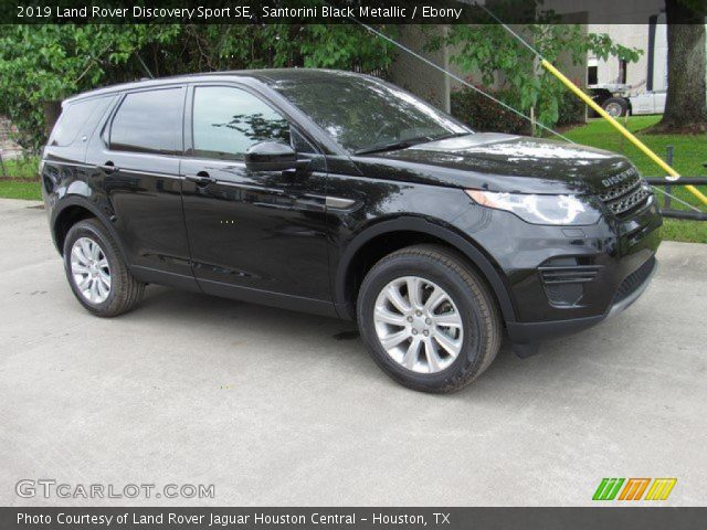 2019 Land Rover Discovery Sport SE in Santorini Black Metallic