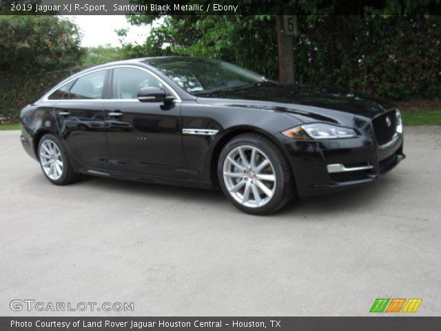 2019 Jaguar XJ R-Sport in Santorini Black Metallic
