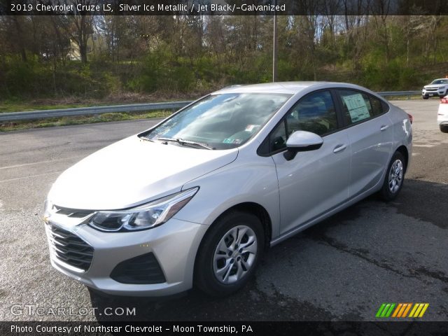 2019 Chevrolet Cruze LS in Silver Ice Metallic