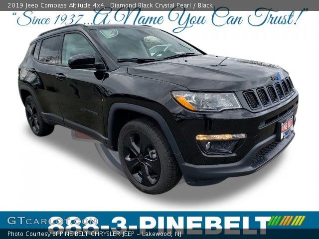 2019 Jeep Compass Altitude 4x4 in Diamond Black Crystal Pearl