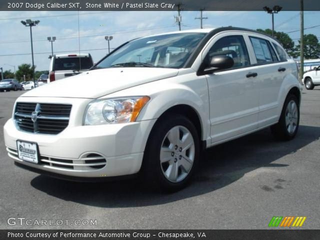 2007 Dodge Caliber SXT in Stone White