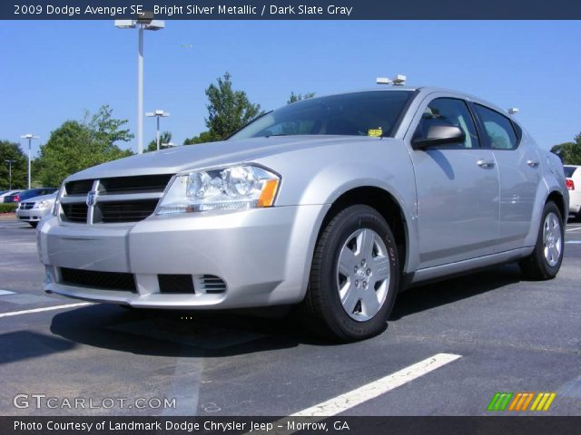 2009 Dodge Avenger SE in Bright Silver Metallic