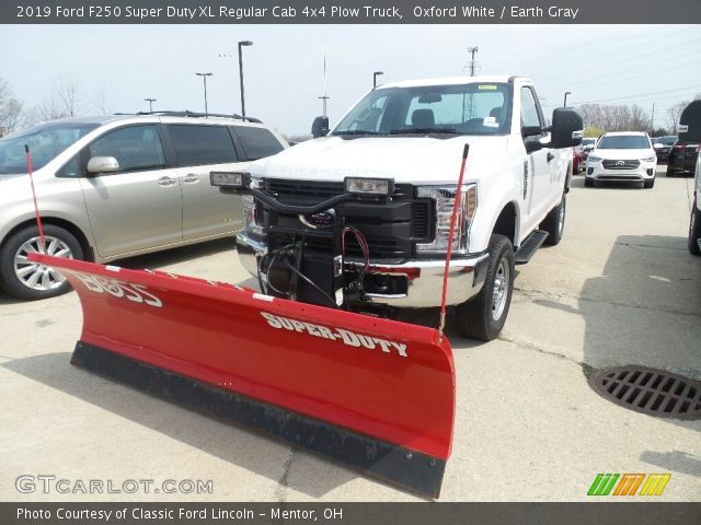 2019 Ford F250 Super Duty XL Regular Cab 4x4 Plow Truck in Oxford White