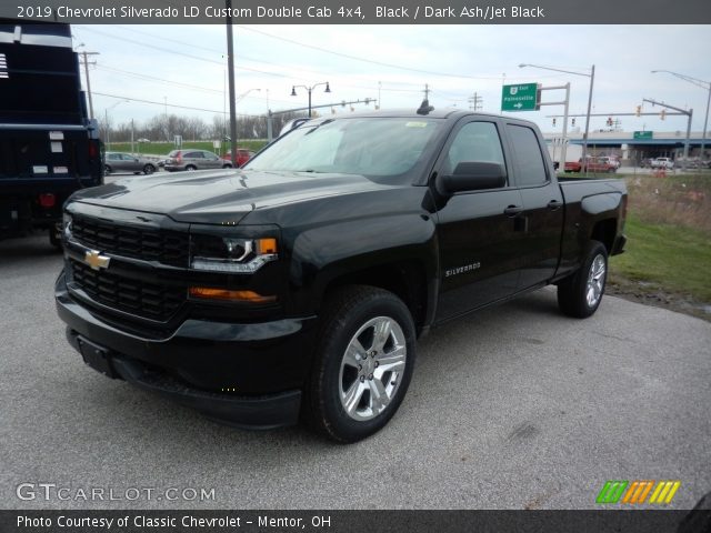 2019 Chevrolet Silverado LD Custom Double Cab 4x4 in Black