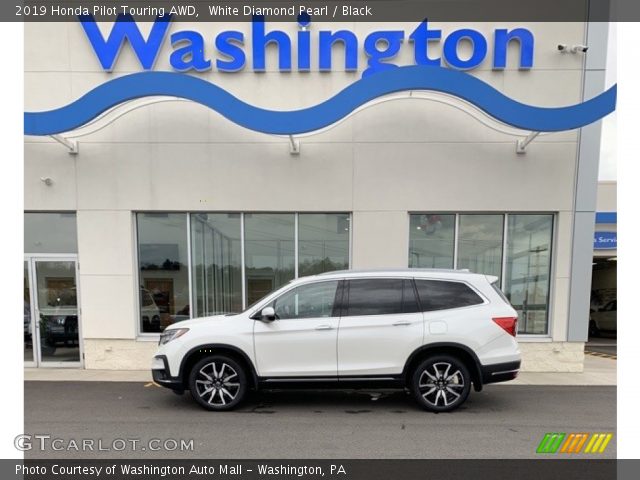 2019 Honda Pilot Touring AWD in White Diamond Pearl