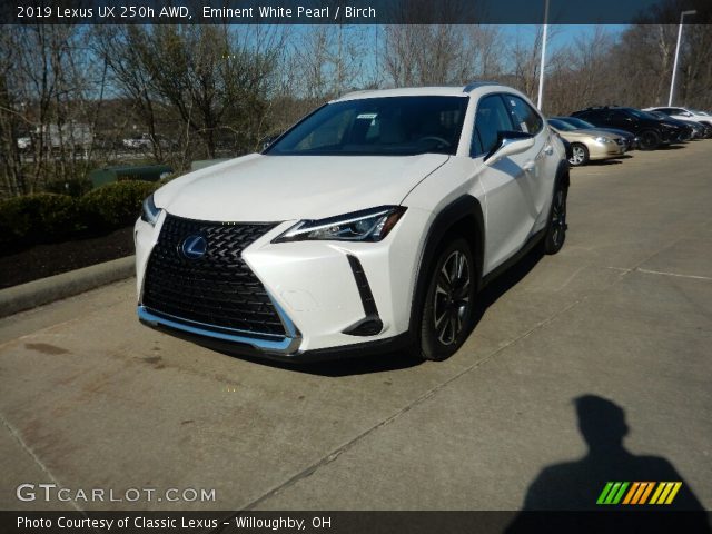 2019 Lexus UX 250h AWD in Eminent White Pearl