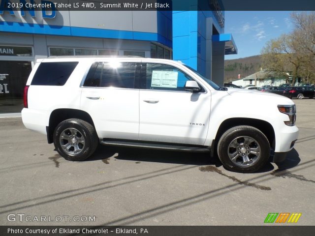 2019 Chevrolet Tahoe LS 4WD in Summit White