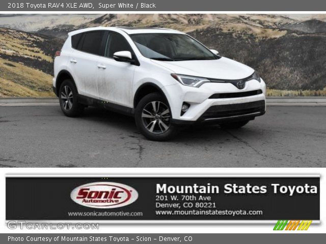 2018 Toyota RAV4 XLE AWD in Super White