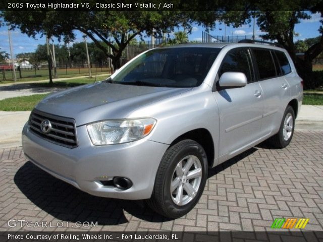 2009 Toyota Highlander V6 in Classic Silver Metallic