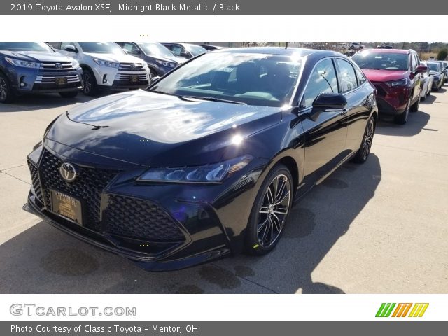 2019 Toyota Avalon XSE in Midnight Black Metallic