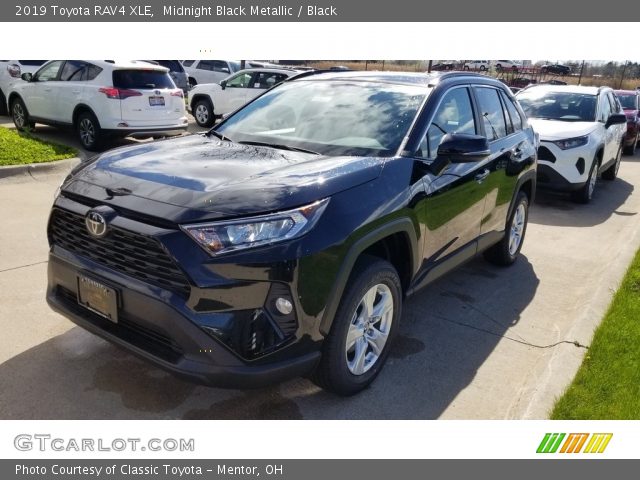 2019 Toyota RAV4 XLE in Midnight Black Metallic