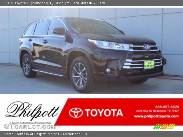 2019 Toyota Highlander XLE in Midnight Black Metallic