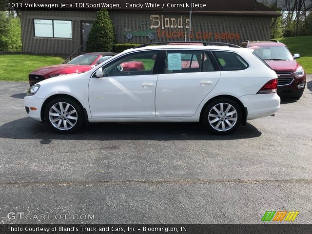 2013 Volkswagen Jetta TDI SportWagen in Candy White