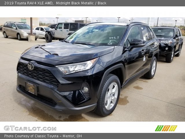 2019 Toyota RAV4 XLE AWD in Midnight Black Metallic