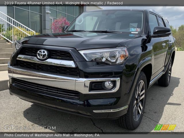 2019 Toyota 4Runner Limited 4x4 in Midnight Black metallic