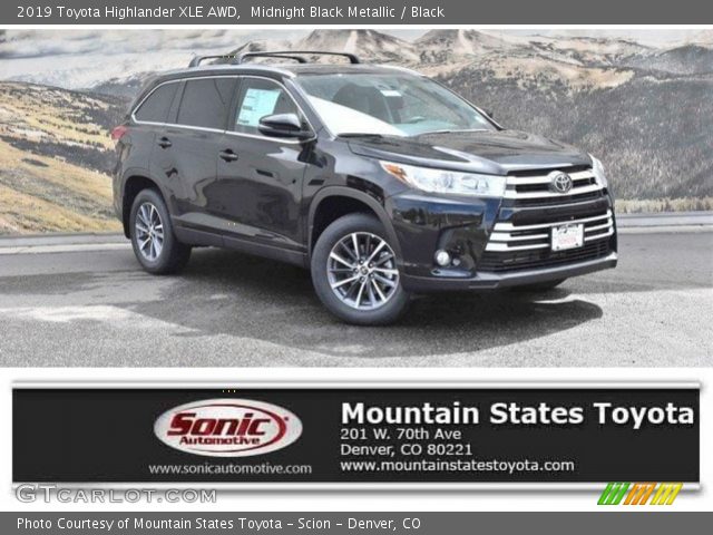 2019 Toyota Highlander XLE AWD in Midnight Black Metallic