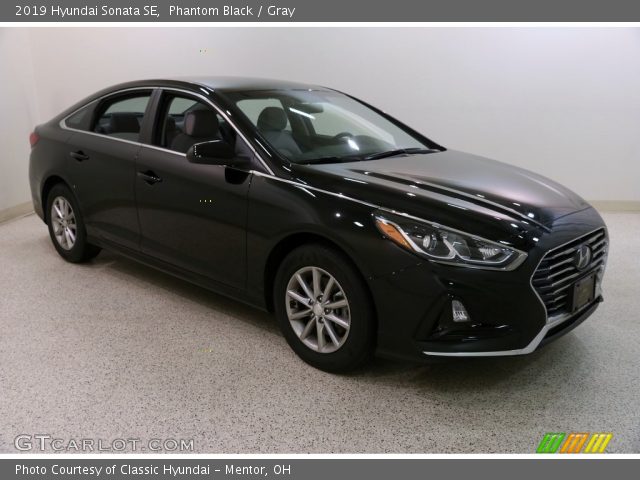 2019 Hyundai Sonata SE in Phantom Black