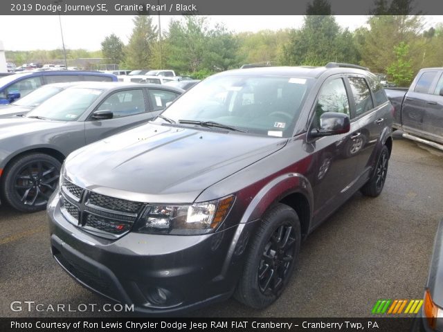 2019 Dodge Journey SE in Granite Pearl