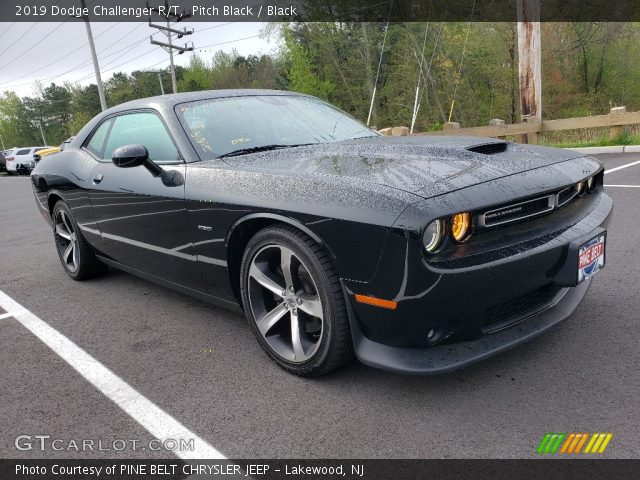 2019 Dodge Challenger R/T in Pitch Black