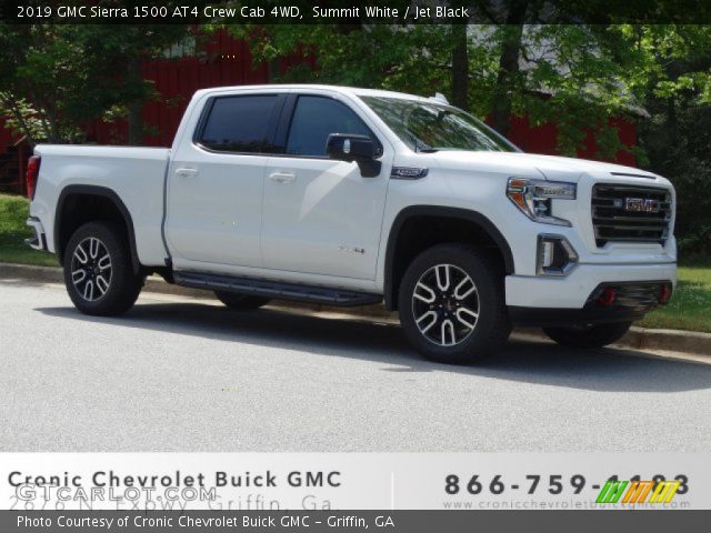 2019 GMC Sierra 1500 AT4 Crew Cab 4WD in Summit White