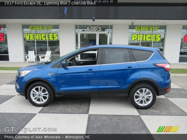 2017 Ford Escape SE in Lightning Blue