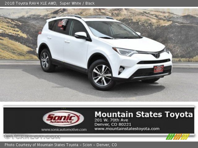 2018 Toyota RAV4 XLE AWD in Super White