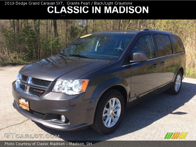 2019 Dodge Grand Caravan SXT in Granite Pearl