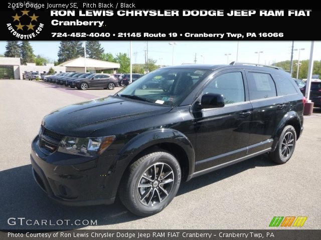 2019 Dodge Journey SE in Pitch Black