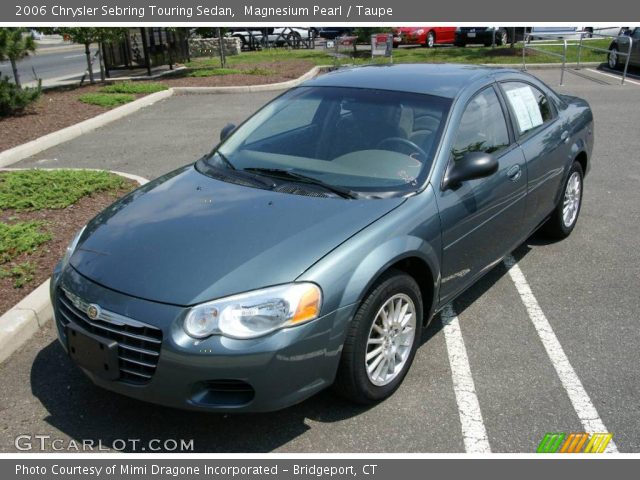 2006 Chrysler Sebring Touring Sedan in Magnesium Pearl