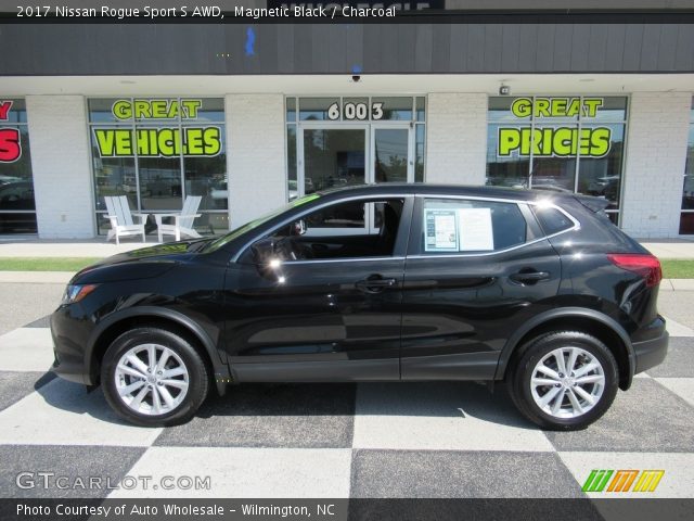 2017 Nissan Rogue Sport S AWD in Magnetic Black
