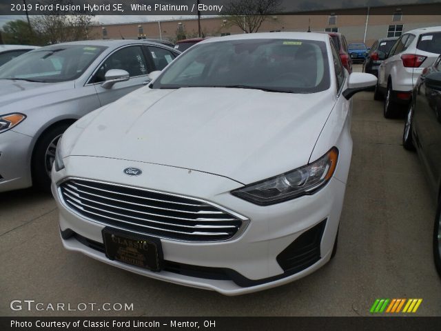 2019 Ford Fusion Hybrid SE in White Platinum
